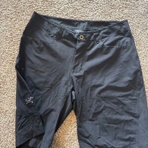 Arcteryx Creston Shorts Mens 34 Black Outdoor Hiking Lightweight 11 Inch